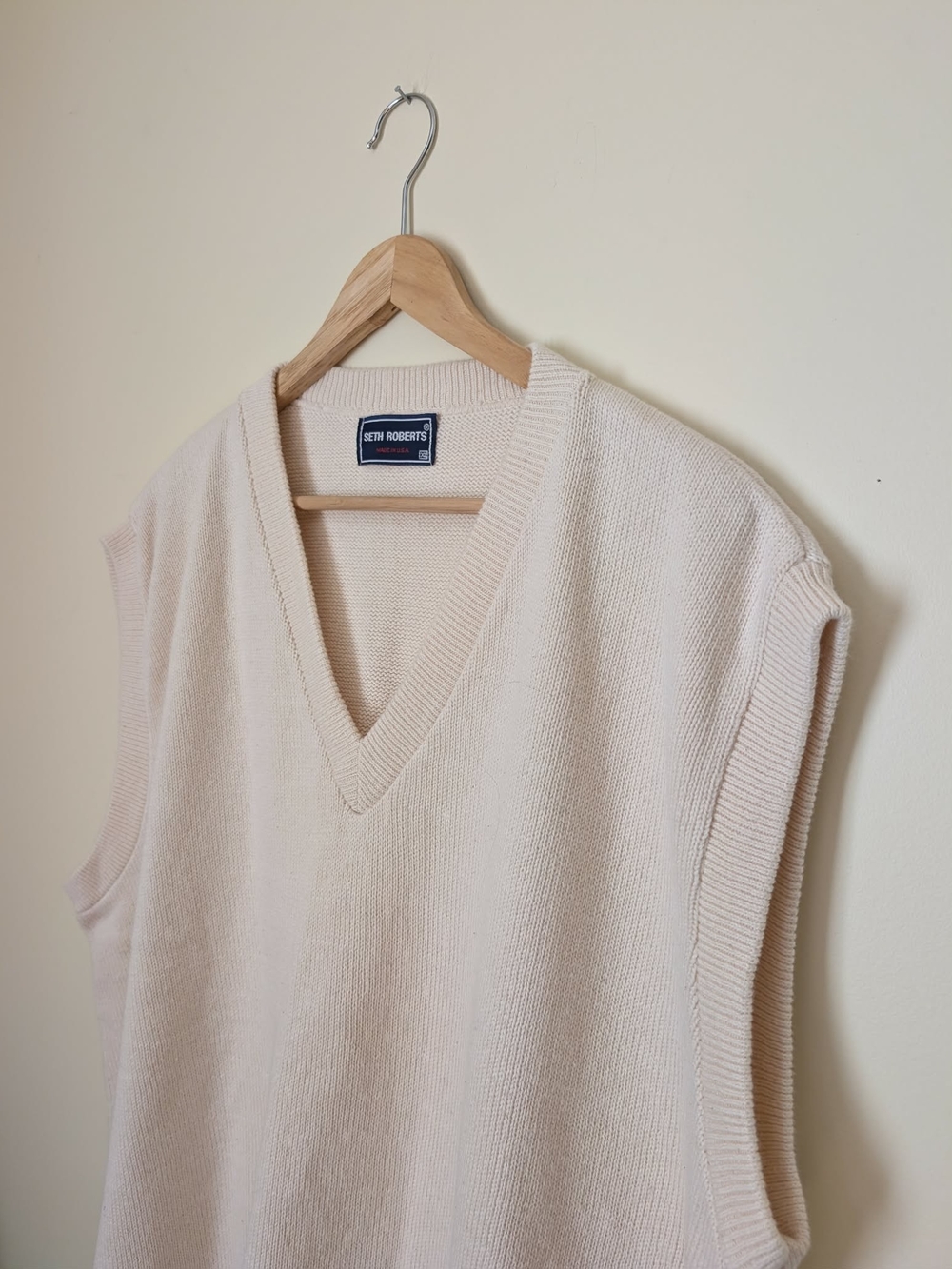 Vintage eth Roberts Cream Knit V-Neck Sweater Vest XL Made in USA